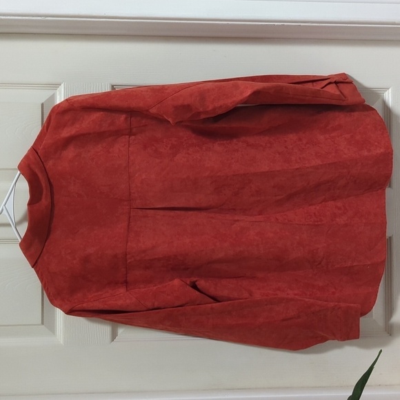 Parisian Works Women's Salmon Long Sleeve Button Down Faux Suede Shirt Size Med - Picture 8 of 10